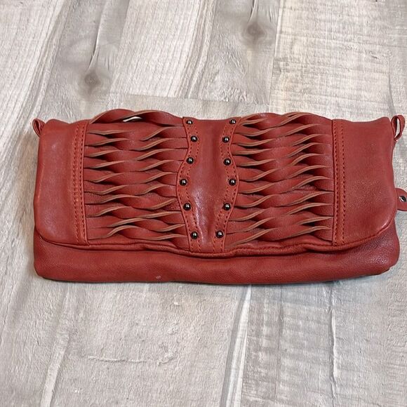 7Chi pocketbook leather tomato red folding purse missing strap - Picture 1 of 13